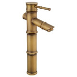 Ramona - Waschbecken Wasserhahn im Retro-Stil