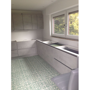 Portos - Badezimmer Zementfliesen