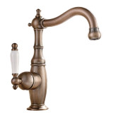 Sancho - Retro Wasserhahn aus Messing
