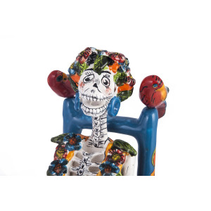 Frida Sentada - traditionelle Talavera-Statue aus Mexiko