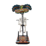 Ciclista catrina - Statue von La Catrina auf einem Fahrrad