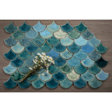 Fischschuppe - Fliesenset „Mediterranean Breeze“ aus der Serie „Water“.