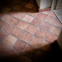 Handgefertigte gotische Bodenfliesen 20x20 cm 