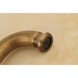 Jacob - Waschbecken Wasserhahn im Retro-Stil