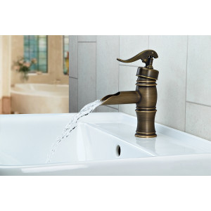 Pablo - Rustikaler Wasserhahn